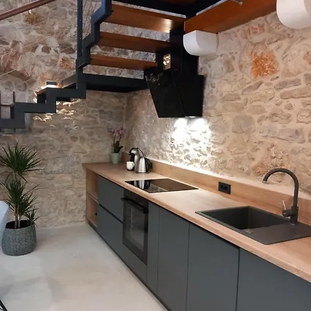 Hidden Heritage Apartment