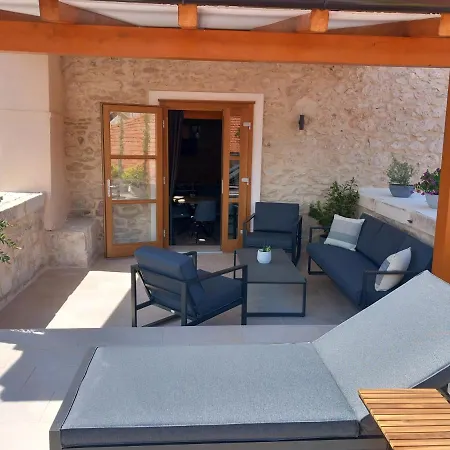 Hidden Heritage Apartment Skradin