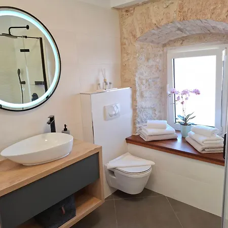 Hidden Heritage Apartment